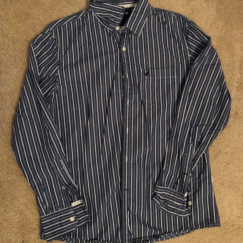 American Eagle button down
